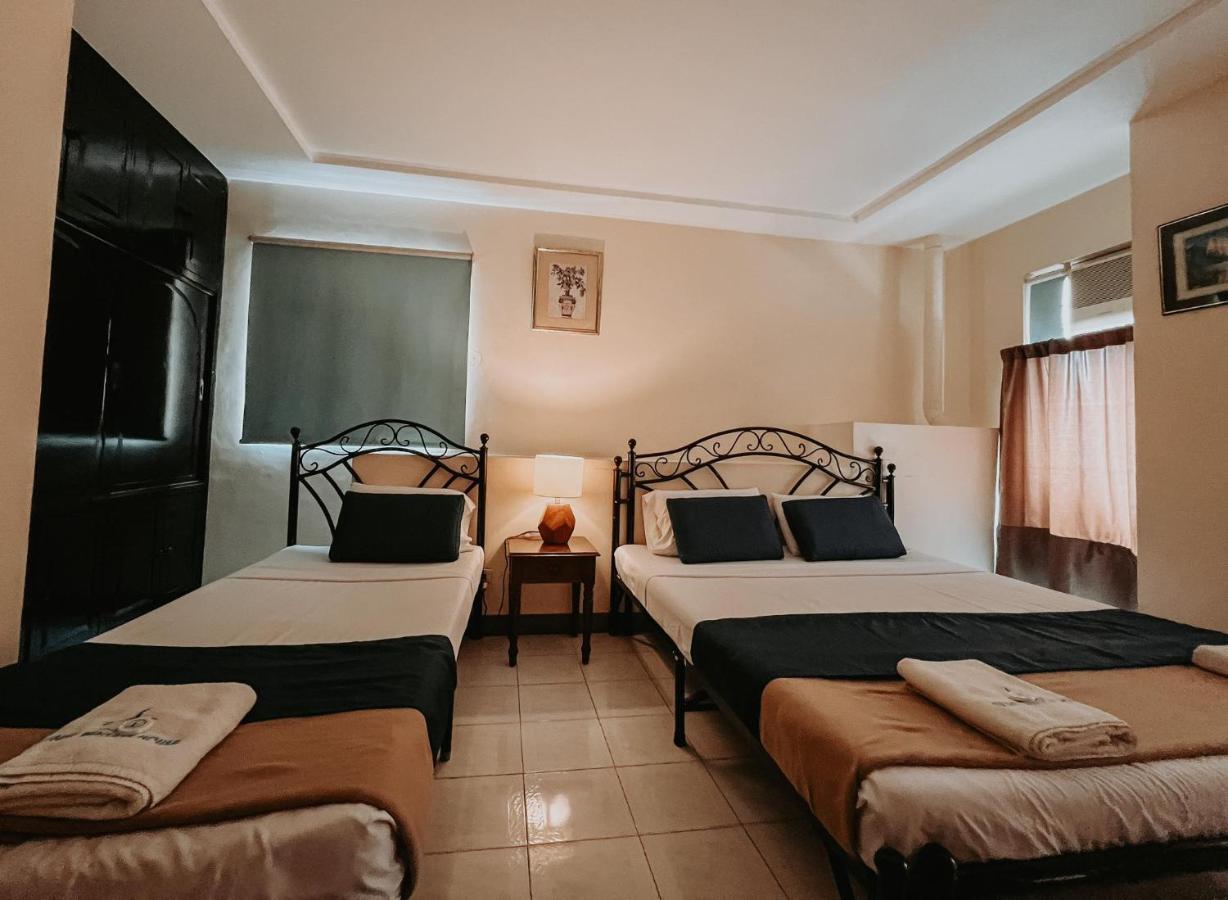 Fuente Hotel De Cebu Exterior photo