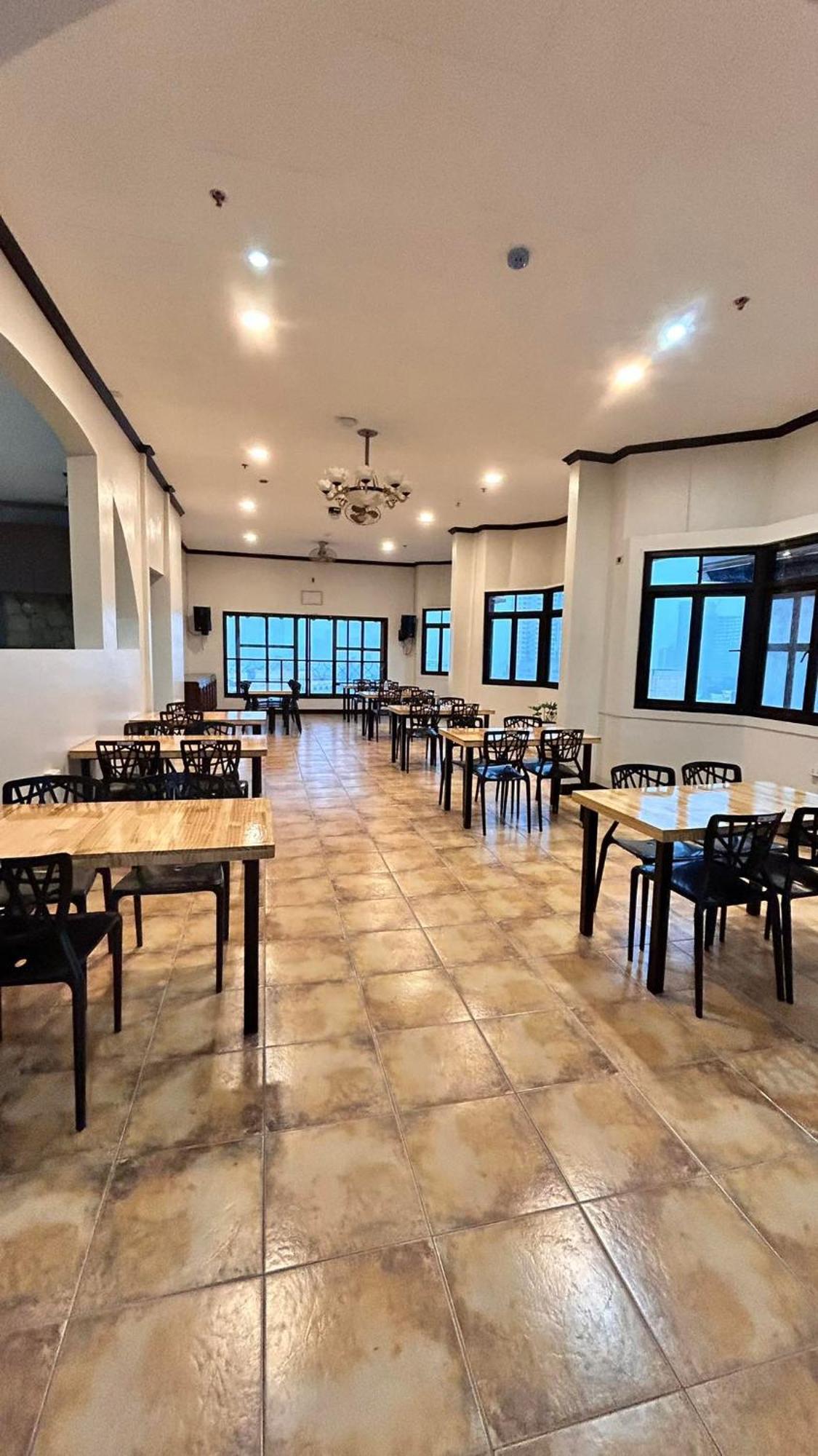 Fuente Hotel De Cebu Exterior photo